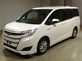 TOYOTA NOAH 2017