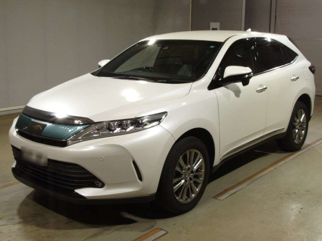 TOYOTA HARRIER 2017