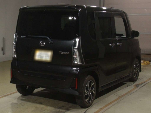 DAIHATSU TANTO 2023