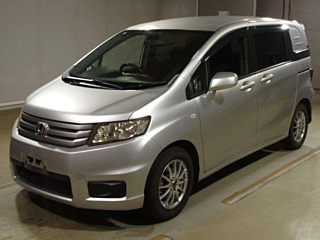 HONDA FREED 2010