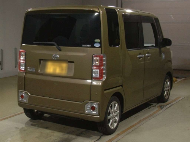 TOYOTA PIXIS MEGA 2017