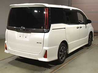 TOYOTA NOAH 2021