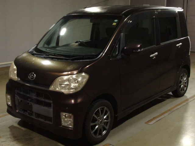 DAIHATSU TANTO EXE 2010