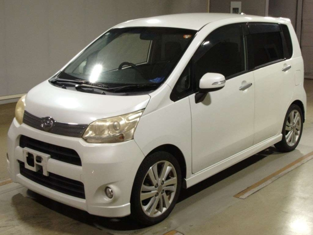 DAIHATSU MOVE 2011