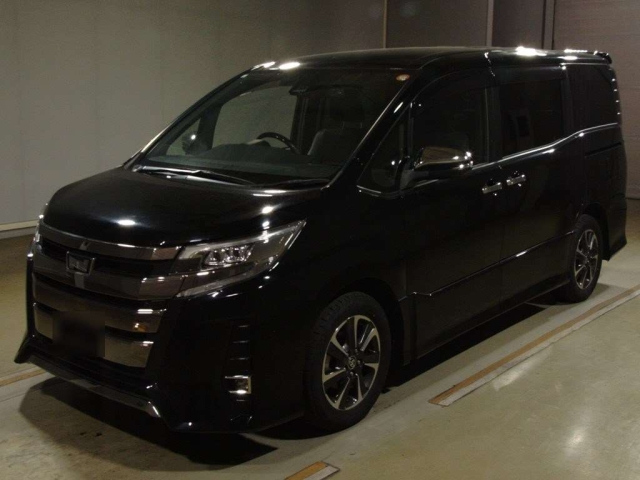 TOYOTA NOAH 2021
