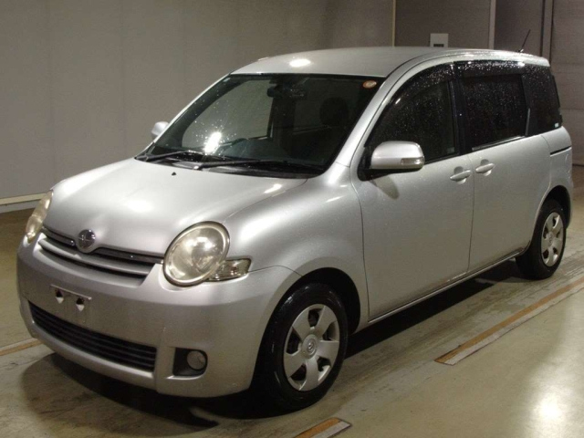 TOYOTA SIENTA 2012