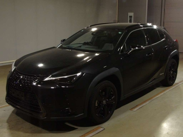 LEXUS UX 2020
