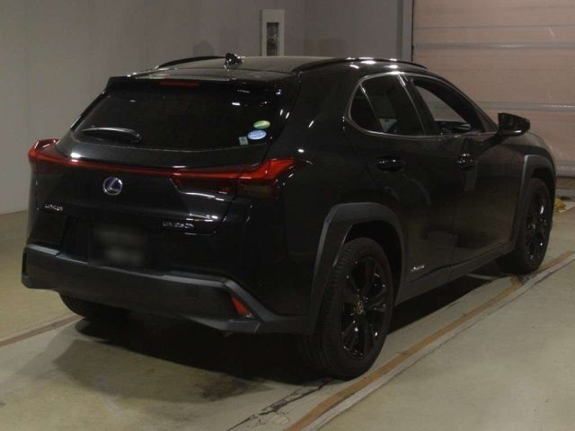 LEXUS UX 2020