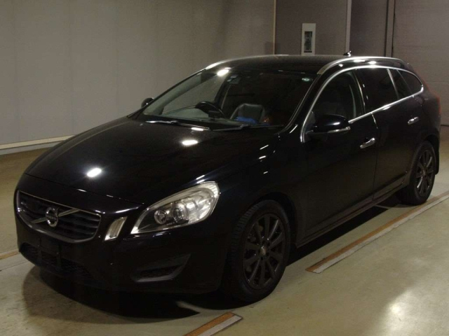 VOLVO V60 2012