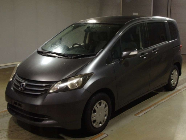 HONDA FREED 2010
