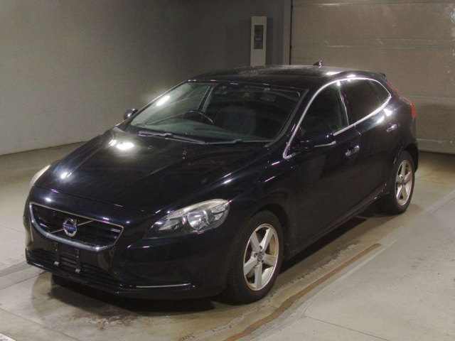 VOLVO V40 2013