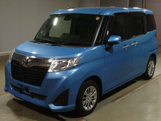 TOYOTA ROOMY 2017