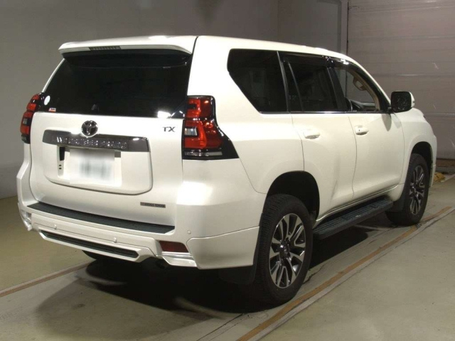 TOYOTA LAND CRUISER PRADO 2022