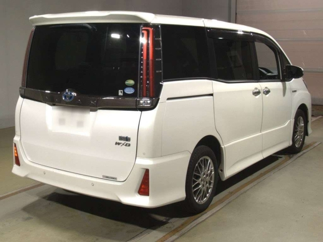 TOYOTA NOAH 2020