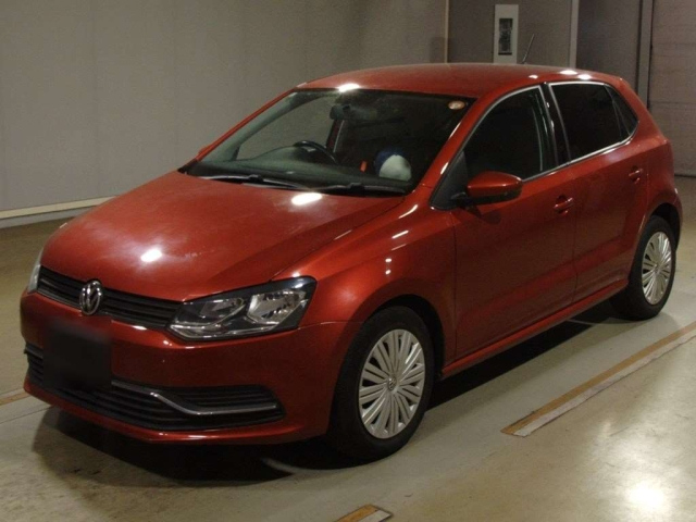 VOLKSWAGEN POLO 2015