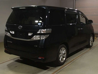 TOYOTA VELLFIRE 2010
