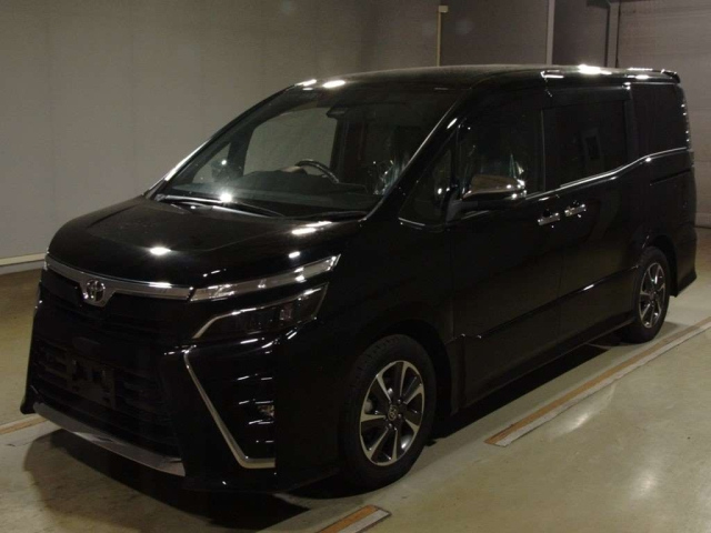 TOYOTA VOXY 2020