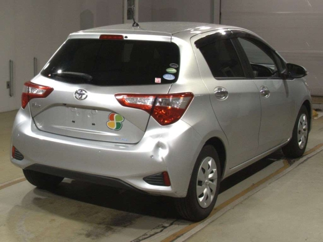 TOYOTA VITZ 2018