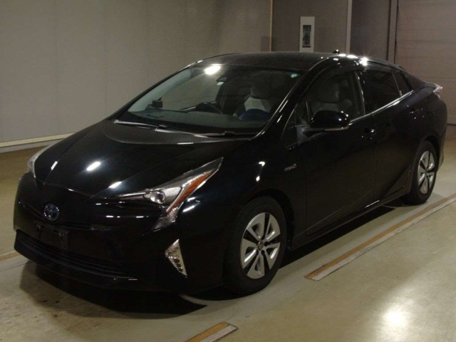 TOYOTA PRIUS 2016