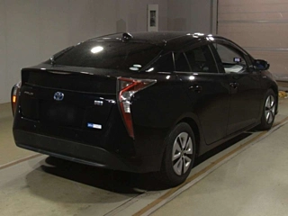 TOYOTA PRIUS 2016