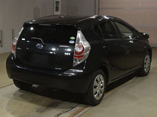 TOYOTA AQUA 2012