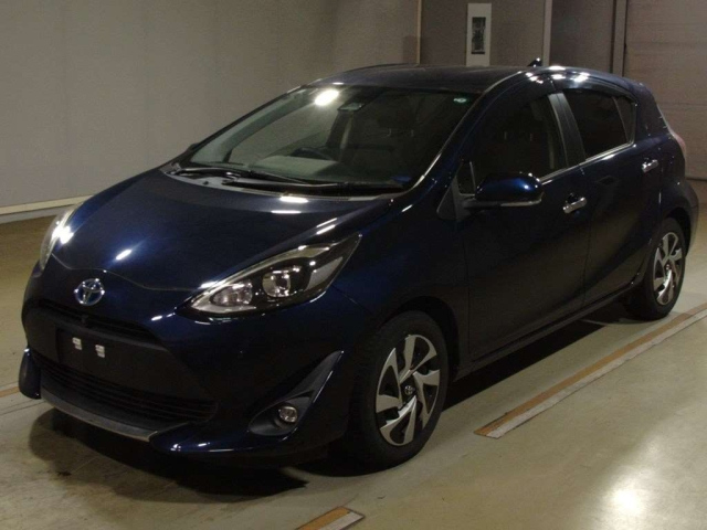 TOYOTA AQUA 2020