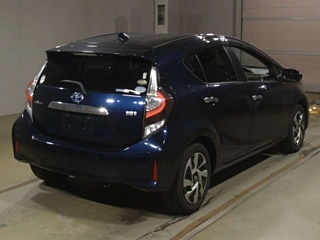 TOYOTA AQUA 2020