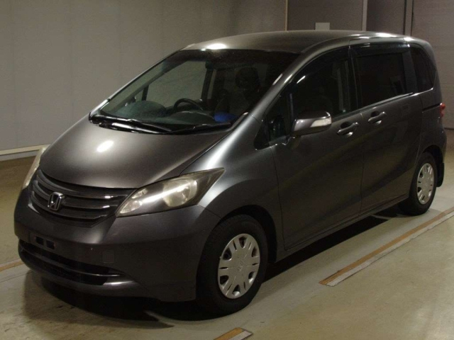 HONDA FREED 2011