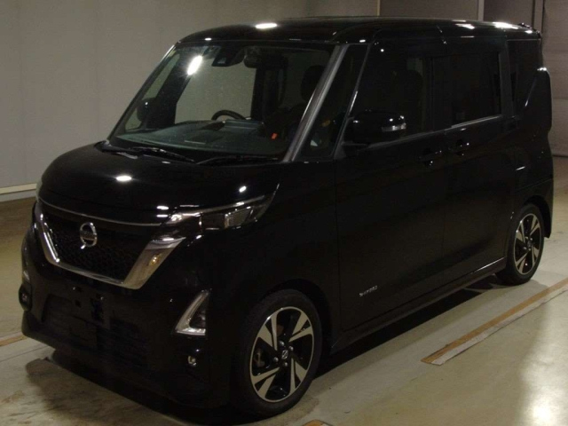 NISSAN ROOX 2021