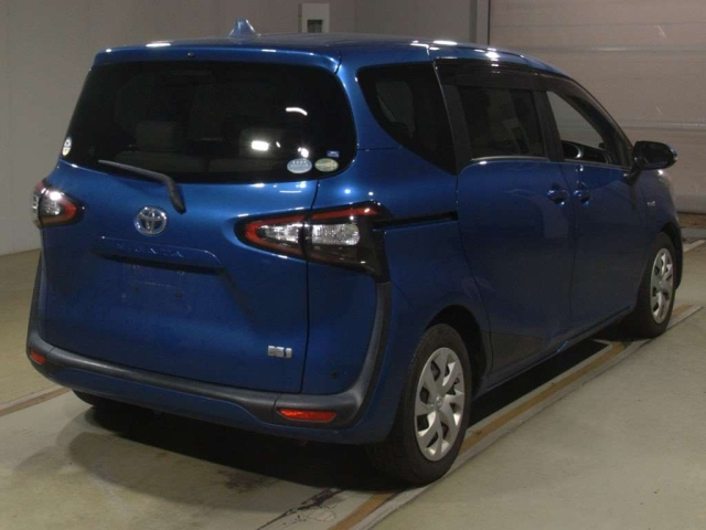 TOYOTA SIENTA 2016