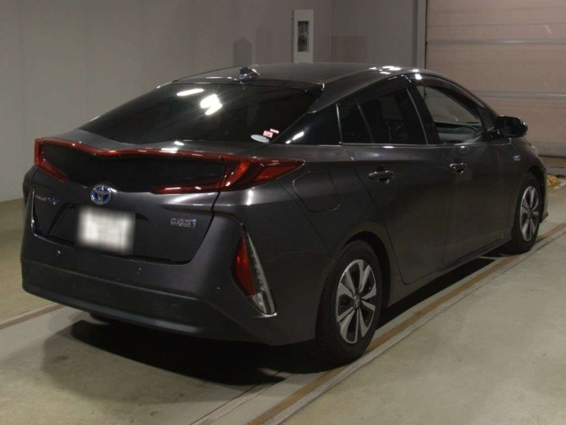 TOYOTA PRIUS PHV 2017