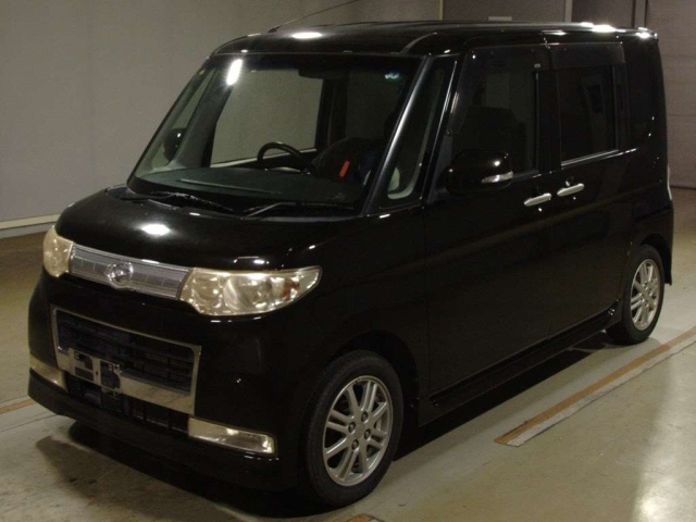 DAIHATSU TANTO 2010