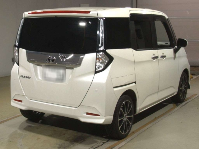 TOYOTA ROOMY 2021