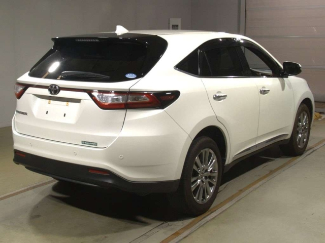 TOYOTA HARRIER 2017