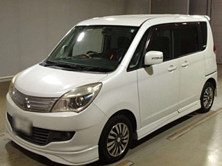 MITSUBISHI DELICA D2 2011