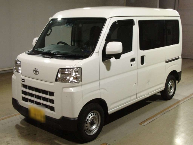TOYOTA PIXIS VAN 2023