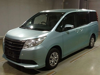 TOYOTA NOAH 2014