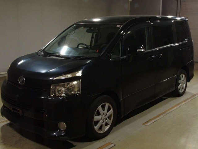 TOYOTA VOXY 2008