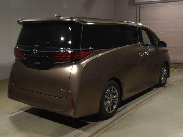 TOYOTA ALPHARD 2024