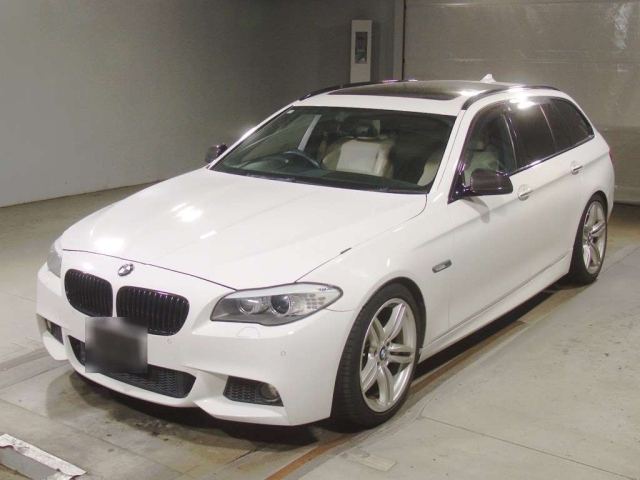 BMW 5 SERIES 2012