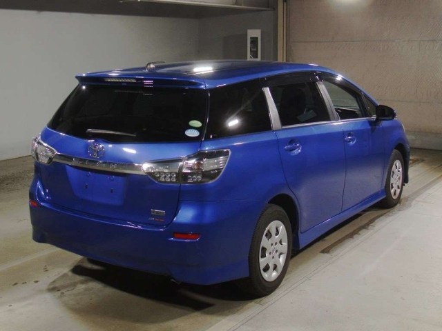TOYOTA WISH 2014