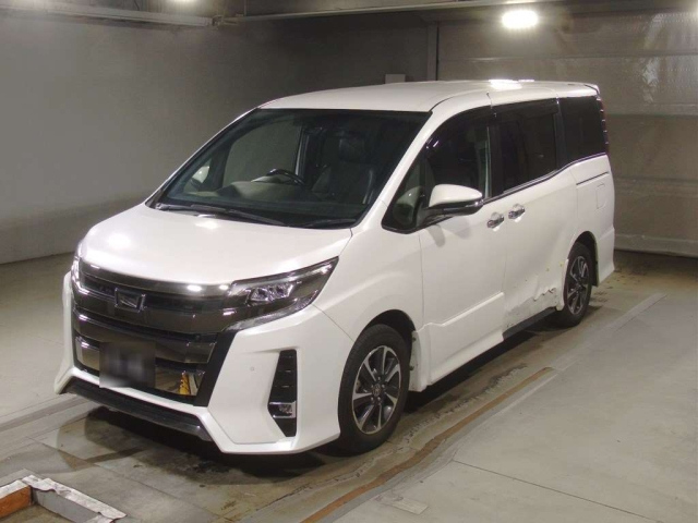 TOYOTA NOAH 2020