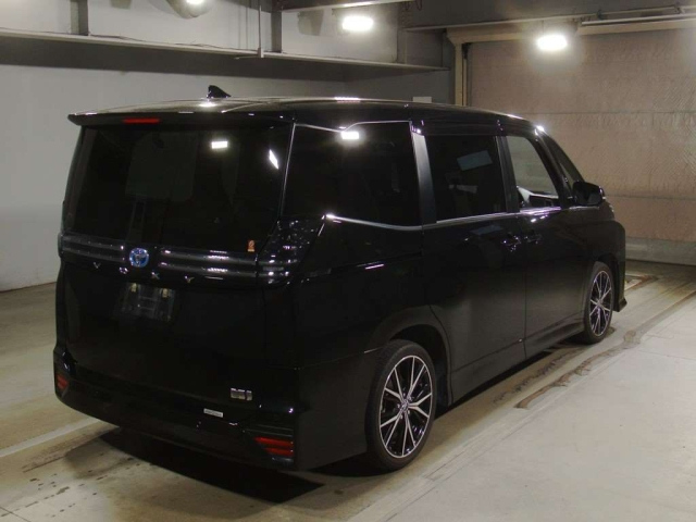 TOYOTA VOXY 2023