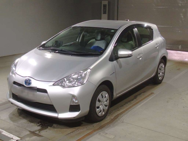 TOYOTA AQUA 2014
