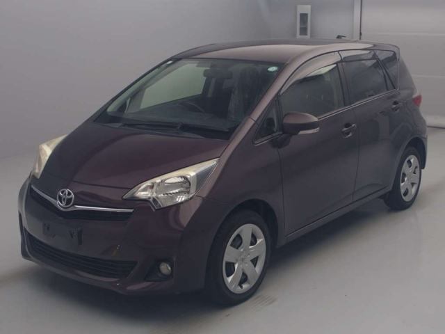 TOYOTA RACTIS 2012