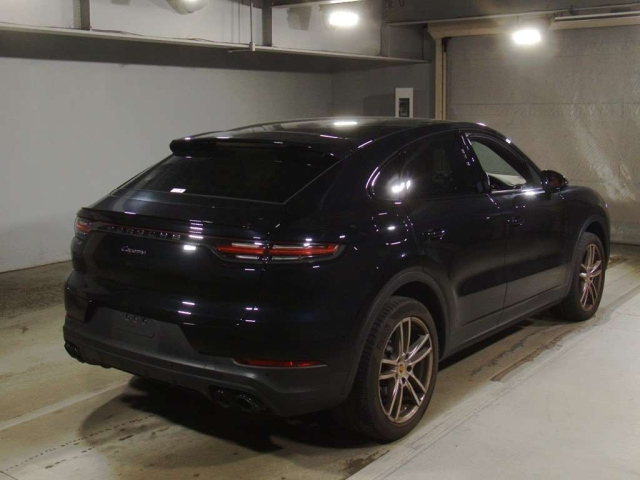 PORSCHE CAYENNE 2021