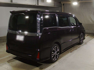 TOYOTA VOXY 2014