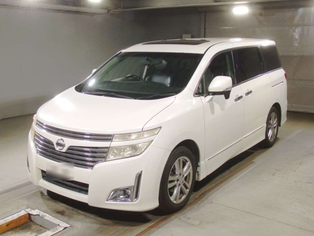 NISSAN ELGRAND 2010