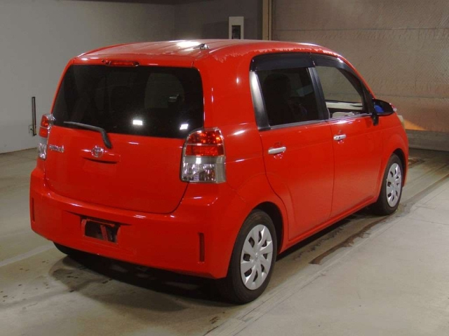 TOYOTA SPADE 2013