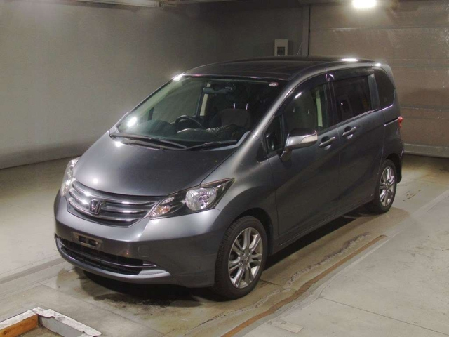 HONDA FREED 2010